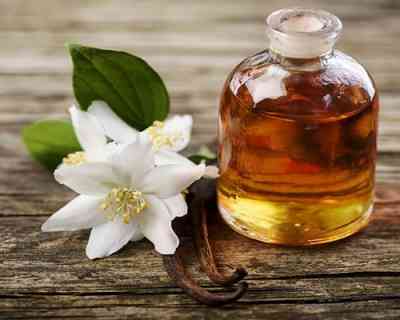 Essential Oils for Mood Lifting